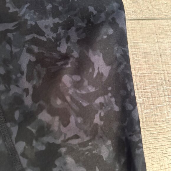 DANSKIN WOMENS BLACK PRINT LEGGINGS NEW MEDIUM - Picture 2 of 7